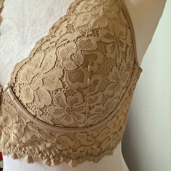 Maidenform Lace Bralette in Beige - Picture 2 of 8
